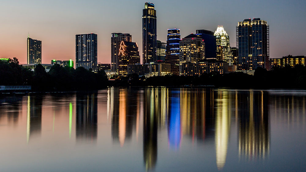 Austin: Night skyline