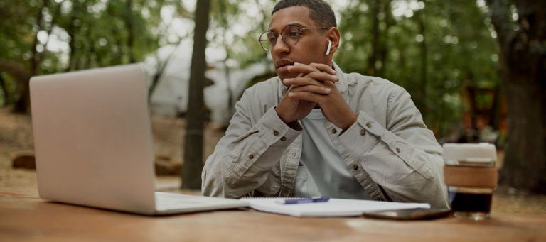 Man studying UX UI at his laptop